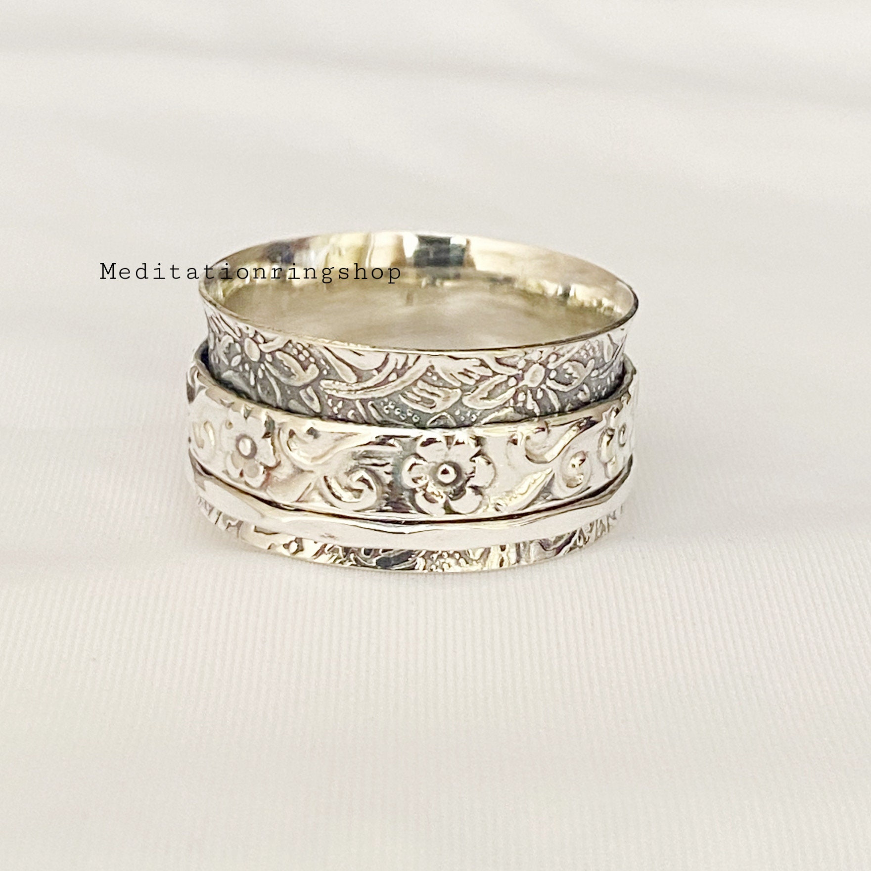 Silver Spinner Ring, Band 925 Sterling Flower Designer Spinner, Handmade Gift For Christmas, Women Her Silver Spinner Ring, Band 925 Sterling Flower Designer Spinner, Handmade Gift For Christmas, Women Her von Silverjewellery30