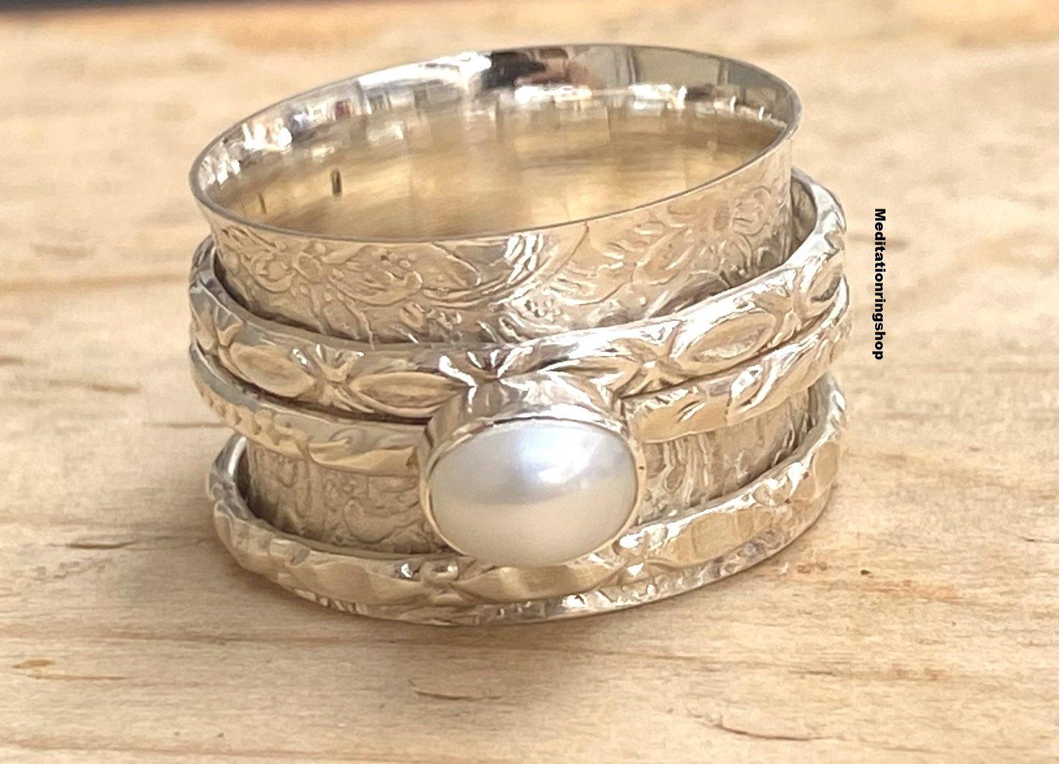 Pearl Gemstone Spinner Ring, 925 Sterling Silver Handmade Designer Jewelry, Christmas Surprise Promise Pearl Gemstone Spinner Ring, 925 Sterling Silver Handmade Designer Jewelry, Christmas Surprise Promise von Silverjewellery30