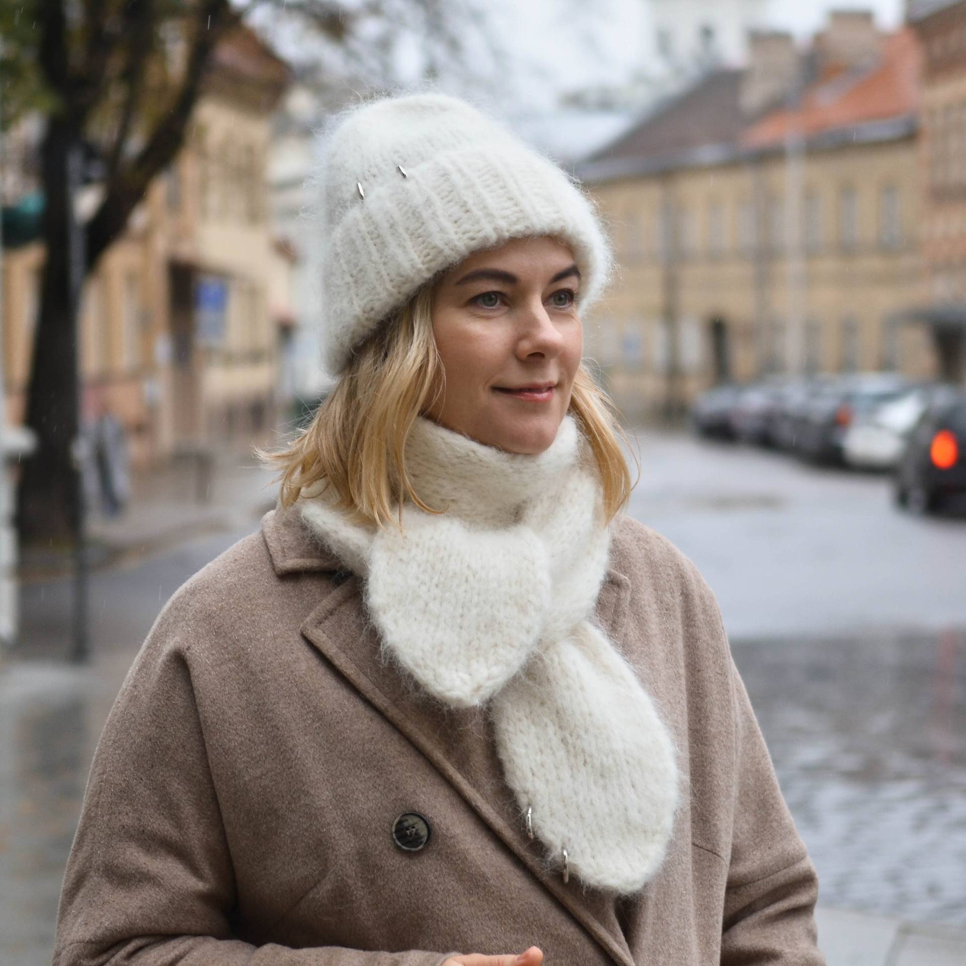 Handgefertigte Mütze Und Schal Set Aus Mohair Wolle Für Damen Herren, Flauschig Gestrickte Winter Accessoires, Mütze, Weihnachtsgeschenk Sie Ihn von Medvilniukas