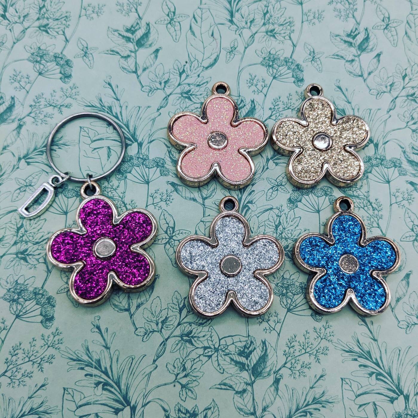 Flower Power Schlüsselanhänger, Blumen Glitzer Liebhaber, Kinder Geschenke, Schlüsselringe, Taschenanhänger, Schwester von Melspridejewellery