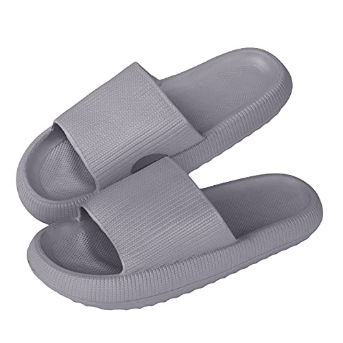 Menore Badelatschen für Damen Herren Badeschlappen Hausschuhe Schnell trocknende Rutschfeste Pantoffeln Wolkenschuhe Sommer Cozy Slippers Dusche Strand Pool von Menore