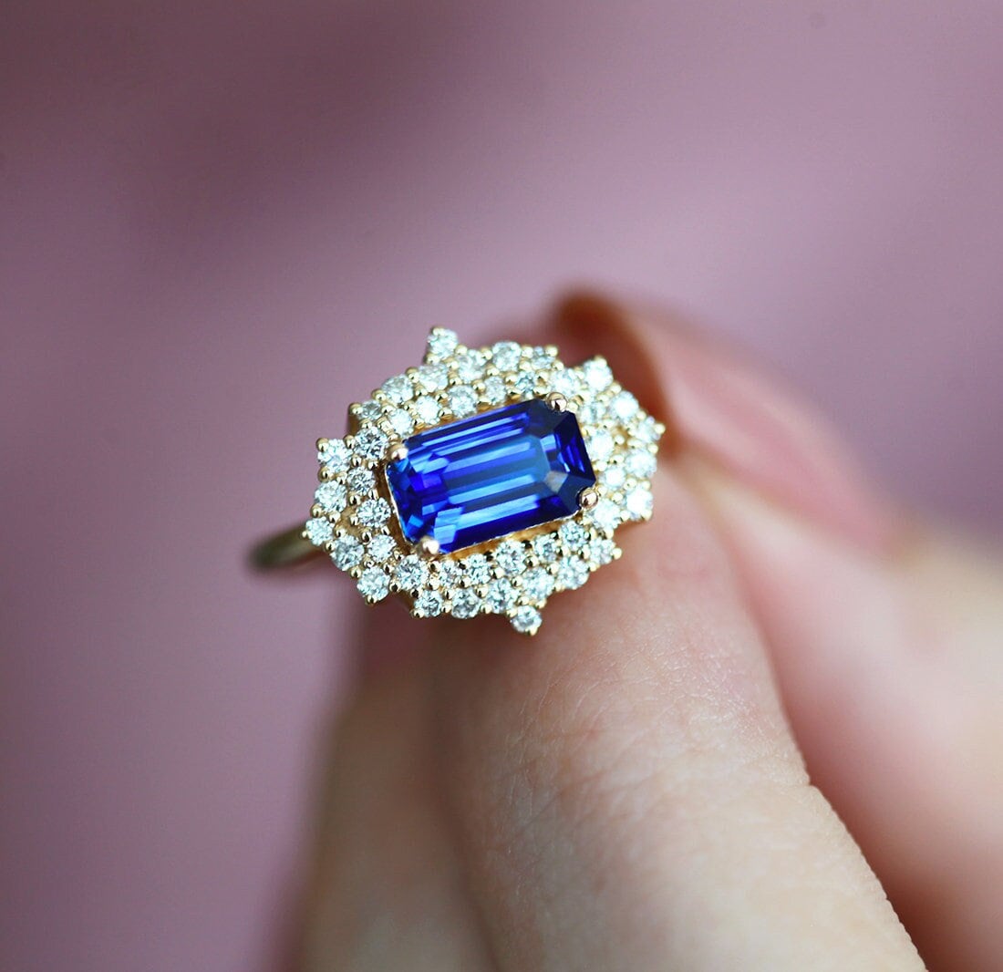 Blauer Saphir Diamant Ring, Halo Verlobungsring Mit Royalblauem von MinimalVS