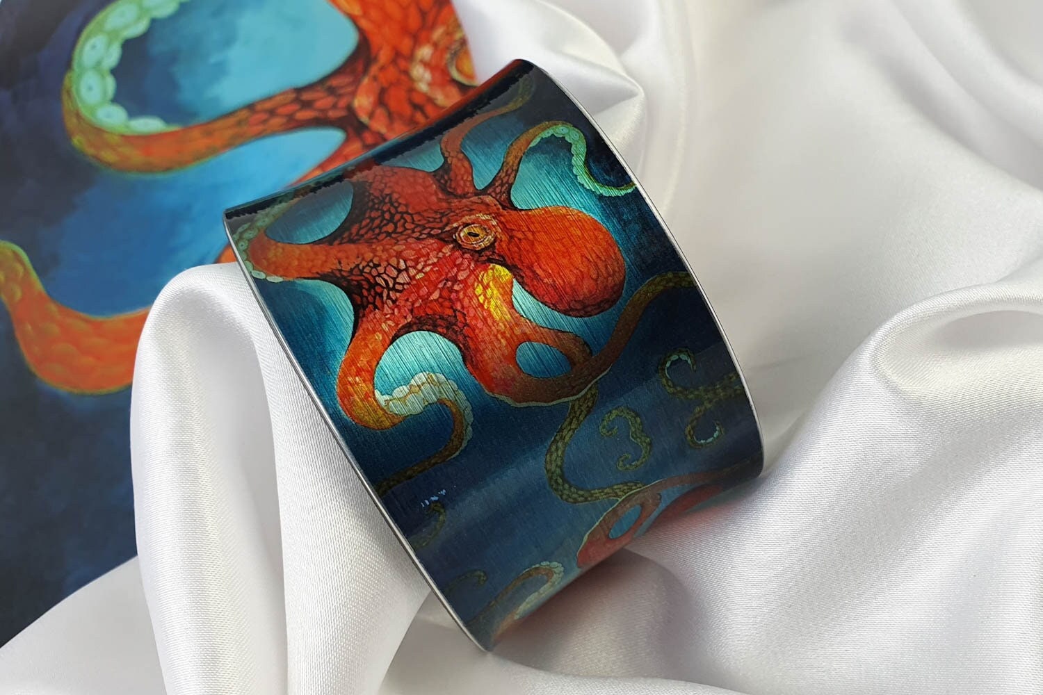 Handgemachtes Manschettenarmband Octopus Pacific, Geschenk Für Sie, Octopus Print Armreif, Ocean Schmuck, Frauen Kunst Meerestier Armband von MoreThanJewelDesign