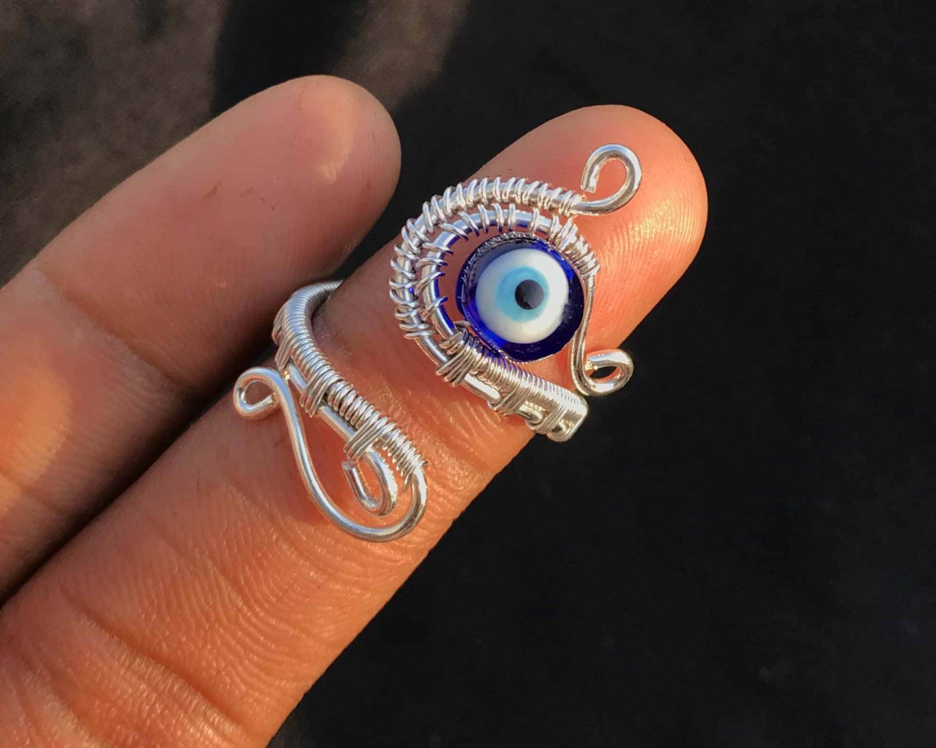 Evil Eye Ring, Frauen Verstellbarer Silber Overlay Draht Verzogener Hippie Vintage Handmade Ring von NEWCELLECTION