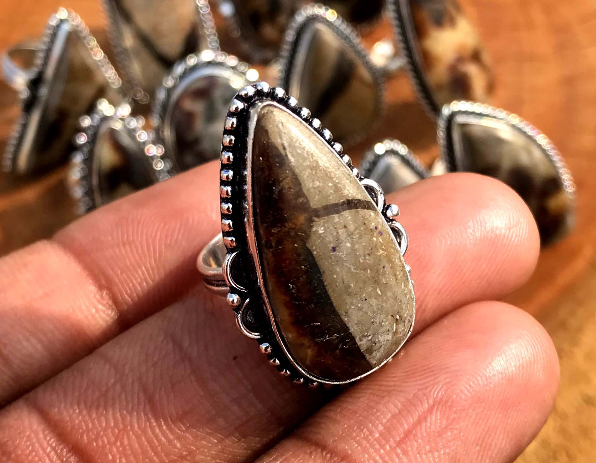 Septarian Kristall Ring, Versilberter Hippie Vintage Frauen Boho Handgemachter Chunky Ringgröße 6 Bis 10 von NEWCELLECTION