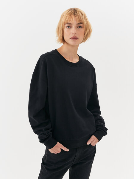 NINE TO FIVE #dove - Damen Sweatshirt aus Bio-Baumwolle von NINE TO FIVE