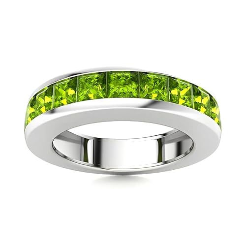 NYZA JEWELS Peridot Kanal Set Quadratisch 4,00 mm halbe Ewigkeit Bandring | Sterlingsilber 925 mit Rhodinierung | Channel Set Eternity Band für Mädchen und Frauen (60 (19.1)) von NYZA JEWELS