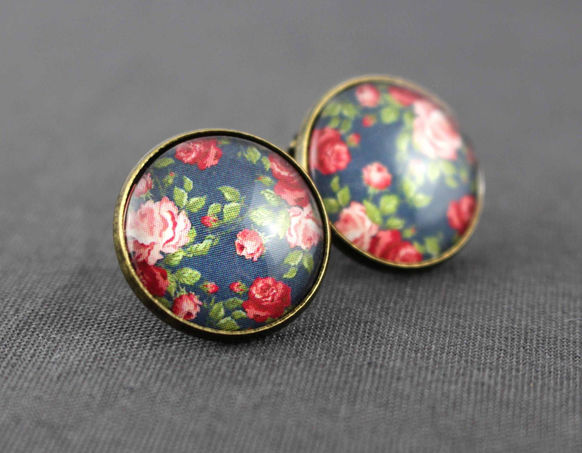 Ohrstecker, Blumen, Rosen, Boho, Floral, Dunkelblau, Rot, Natur, Vintage, Schmuck, Ohrringe, Glas, Geblümt, Frauen, Geschenk von NoahMeetsScottie