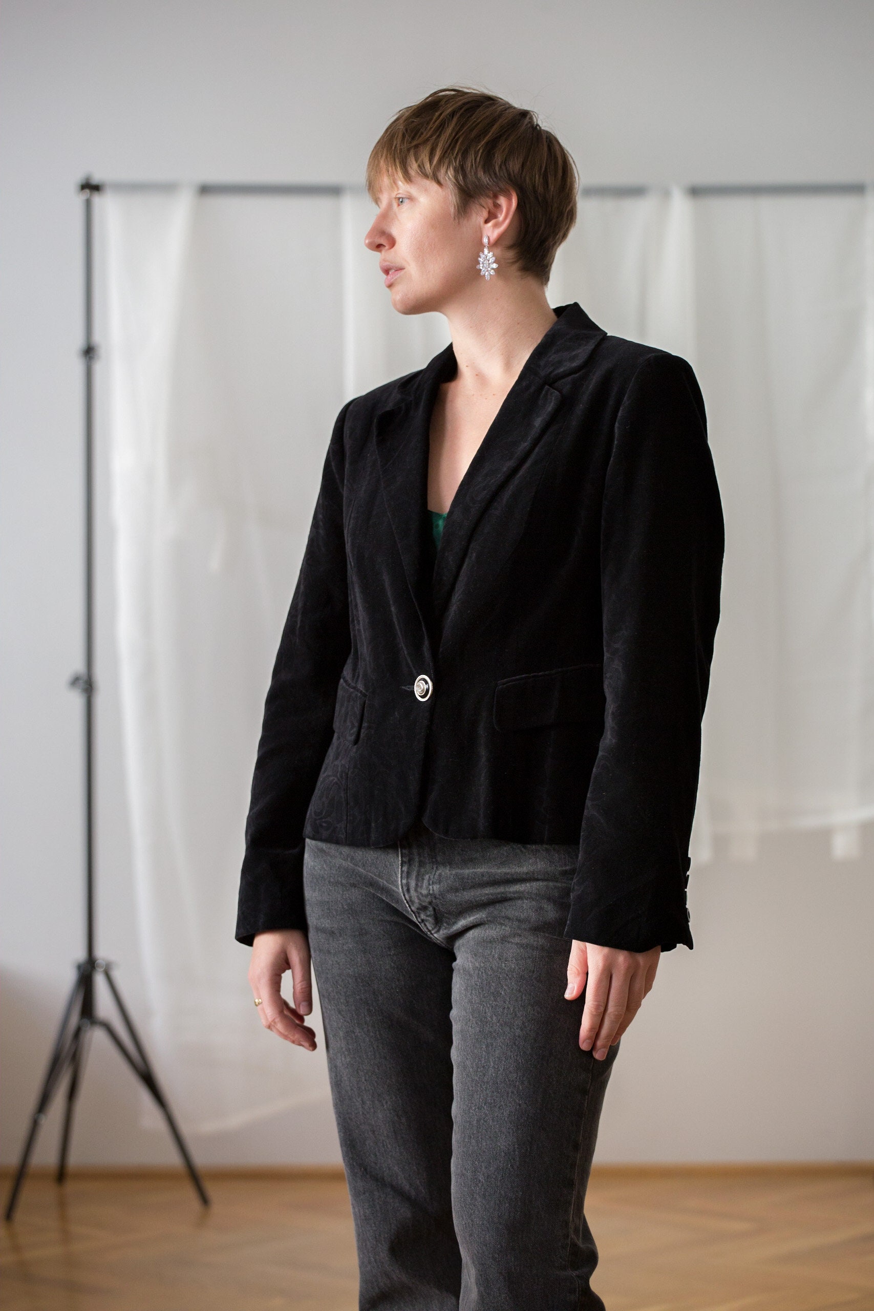 Vintage Geprägter Samt Blazer in Schwarz Für Damen | Größe L/De 40 Blatt Muster Festliche Sakko Jacke Mit Schmuckstein Glasur Kristall von NorasVintageSilkShop