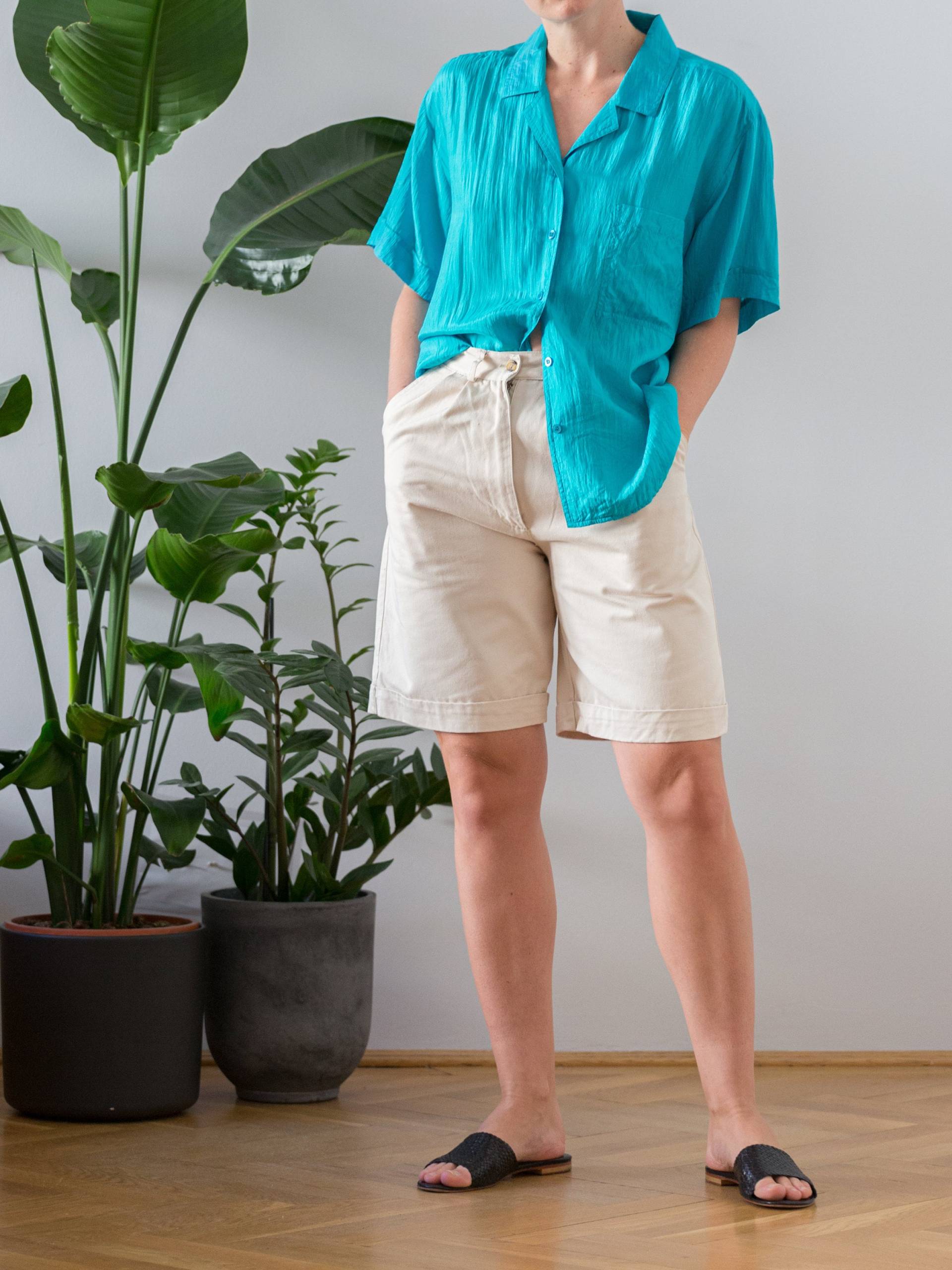 Vintage-Bermudashorts Mit Hoher Taille in Beige Für Damen | Größe S - M Kurze, Plissierte Hose Aus 100 % Baumwoll-Canvas. Minimale Einfache von NorasVintageSilkShop