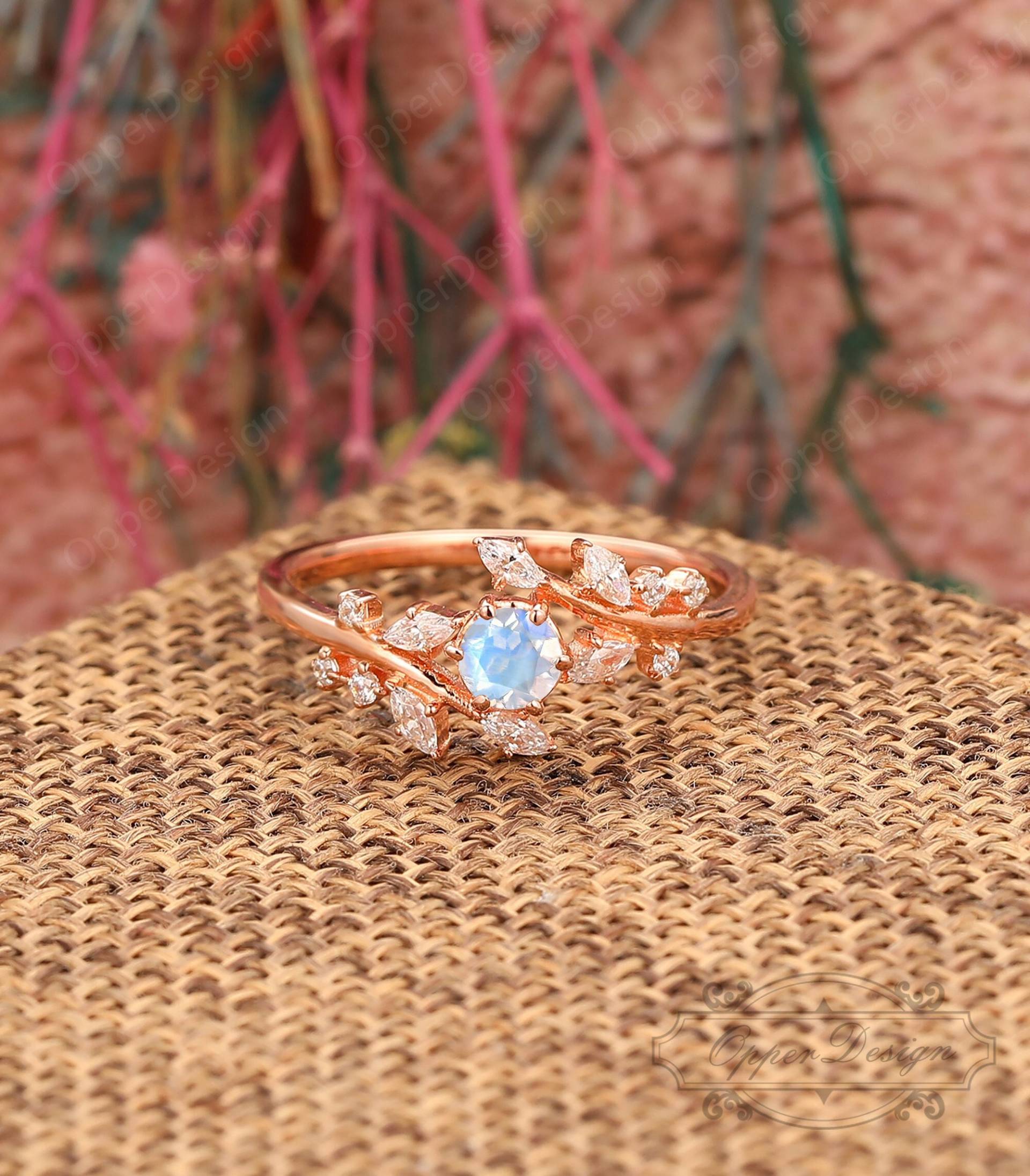 Blattform Mondstein Versprechen Ring, Einzigartiger Runder Blauer 14K Rose Gold Ehering, Vintage Jahrestag Ring Geschenk Für Frauen von OpperDesign