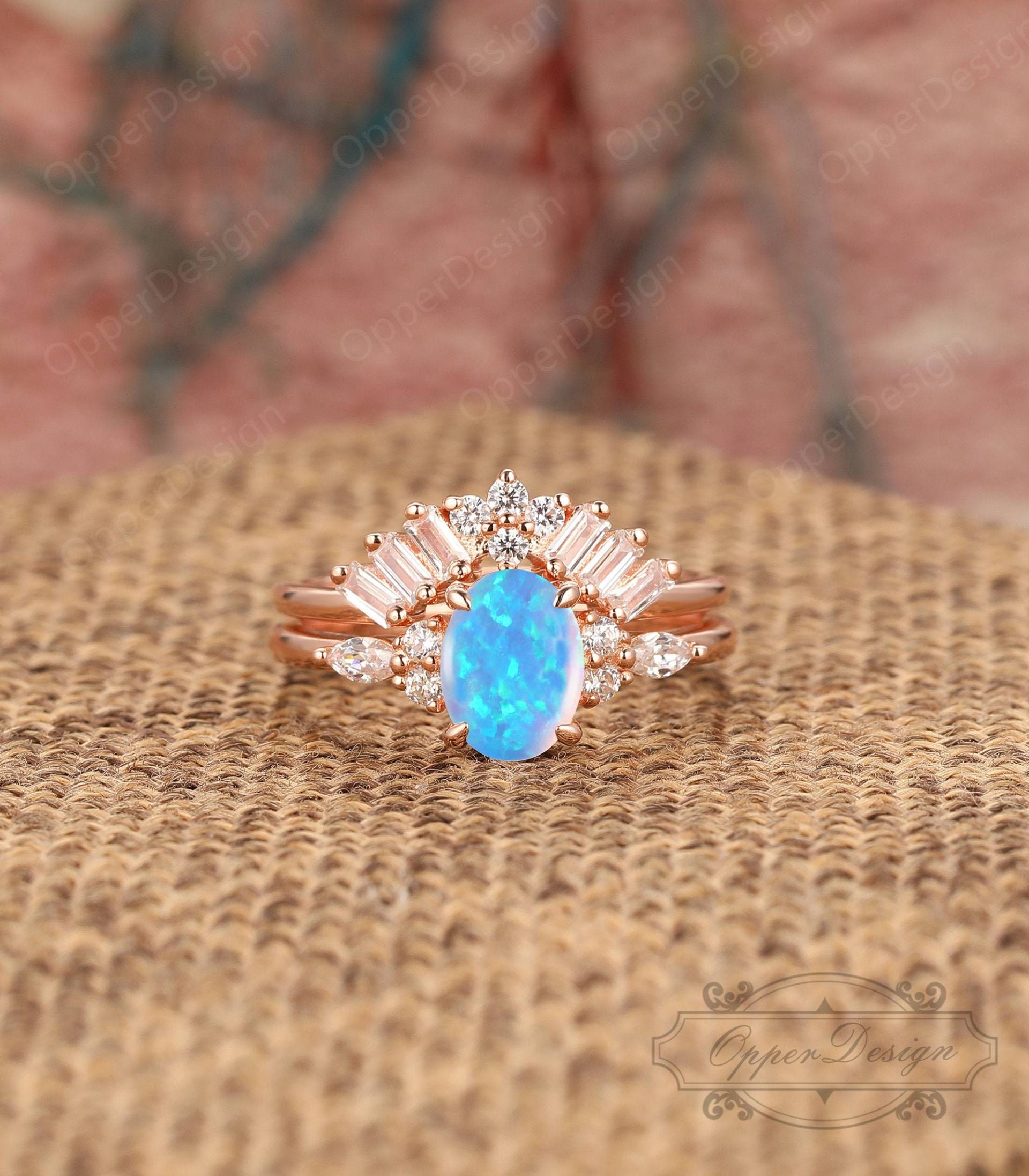 Handgemachte Braut Sets, Oval Cut 6x8mm Ice Blue Opal Verlobungsring, 14K Gold Ring, Stapelring, Ehering Set, Benutzerdefinierter Geburtstagsgeschenk von OpperDesign