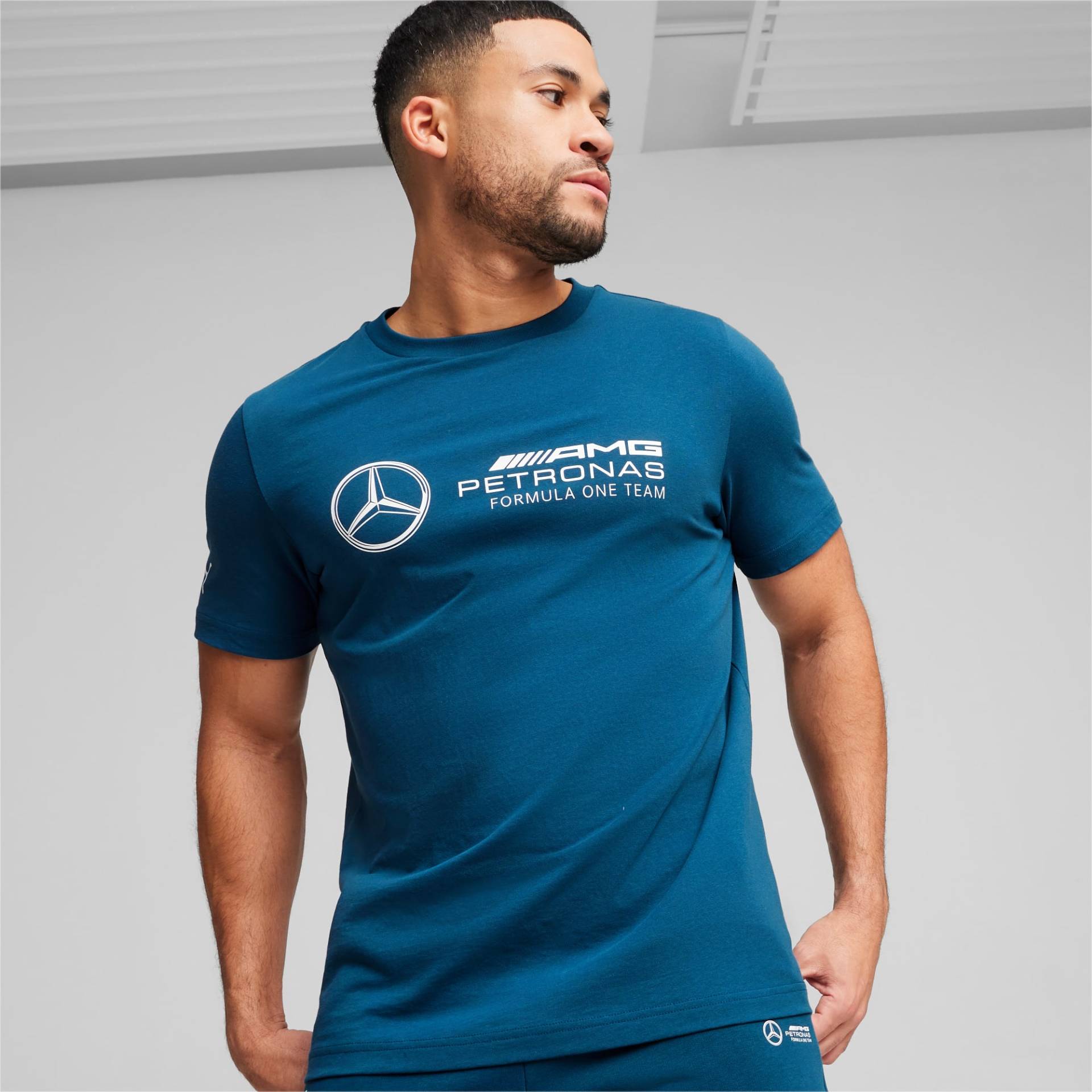 PUMA Mercedes-AMG Petronas Motorsport ESS T-Shirt mit Logo Herren, Blau, Größe: L, Kleidung von PUMA