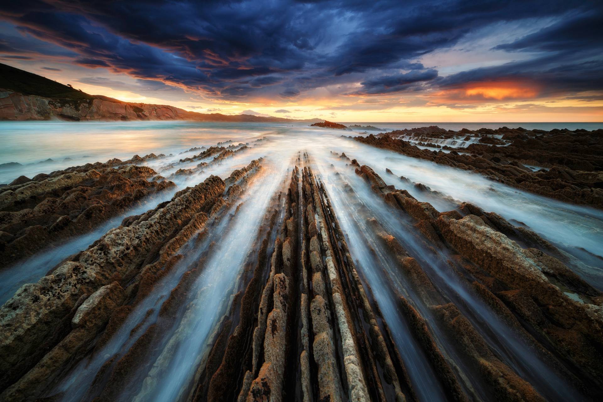 Papermoon Fototapete "Photo-Art JUAN PABLO DE, ZUMAIA FLYSCH" Papermoon Fototapete "Photo-Art JUAN PABLO DE, ZUMAIA FLYSCH" von Papermoon