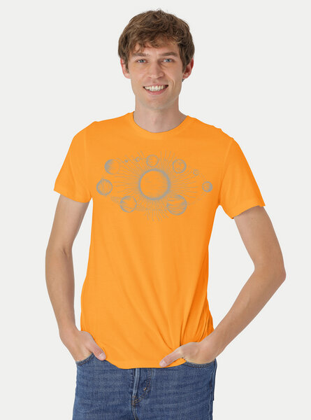 Peaces.bio - handbedruckte Biomode Bio-Herren-T-Shirt Sonnensystem von Peaces.bio - handbedruckte Biomode