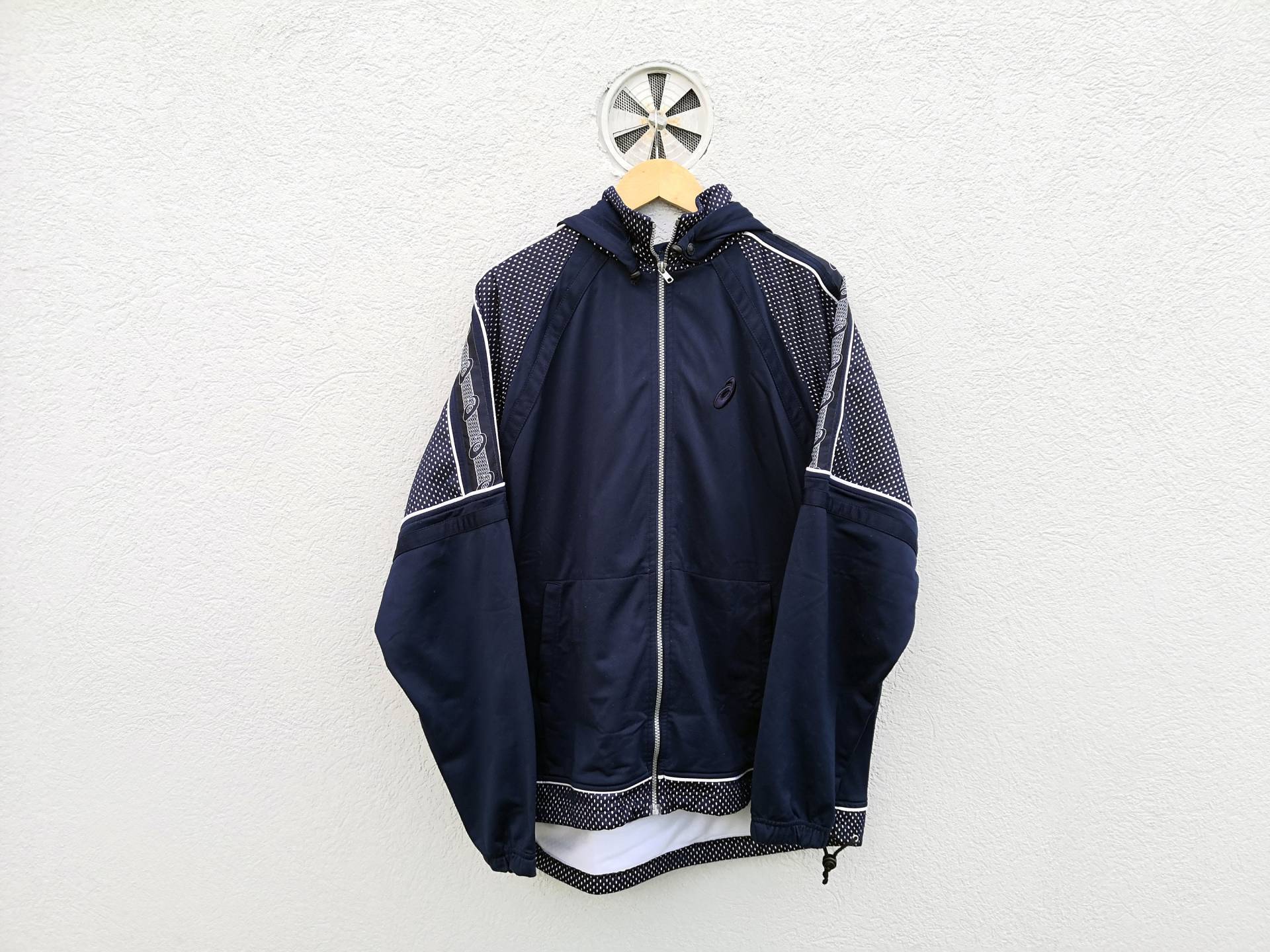Herren Vintage 90Er Jahre Asics Blau-Weiße Full-Zip Hoodie Trainingsjacke Größe Xxl von PiccobelloVintage