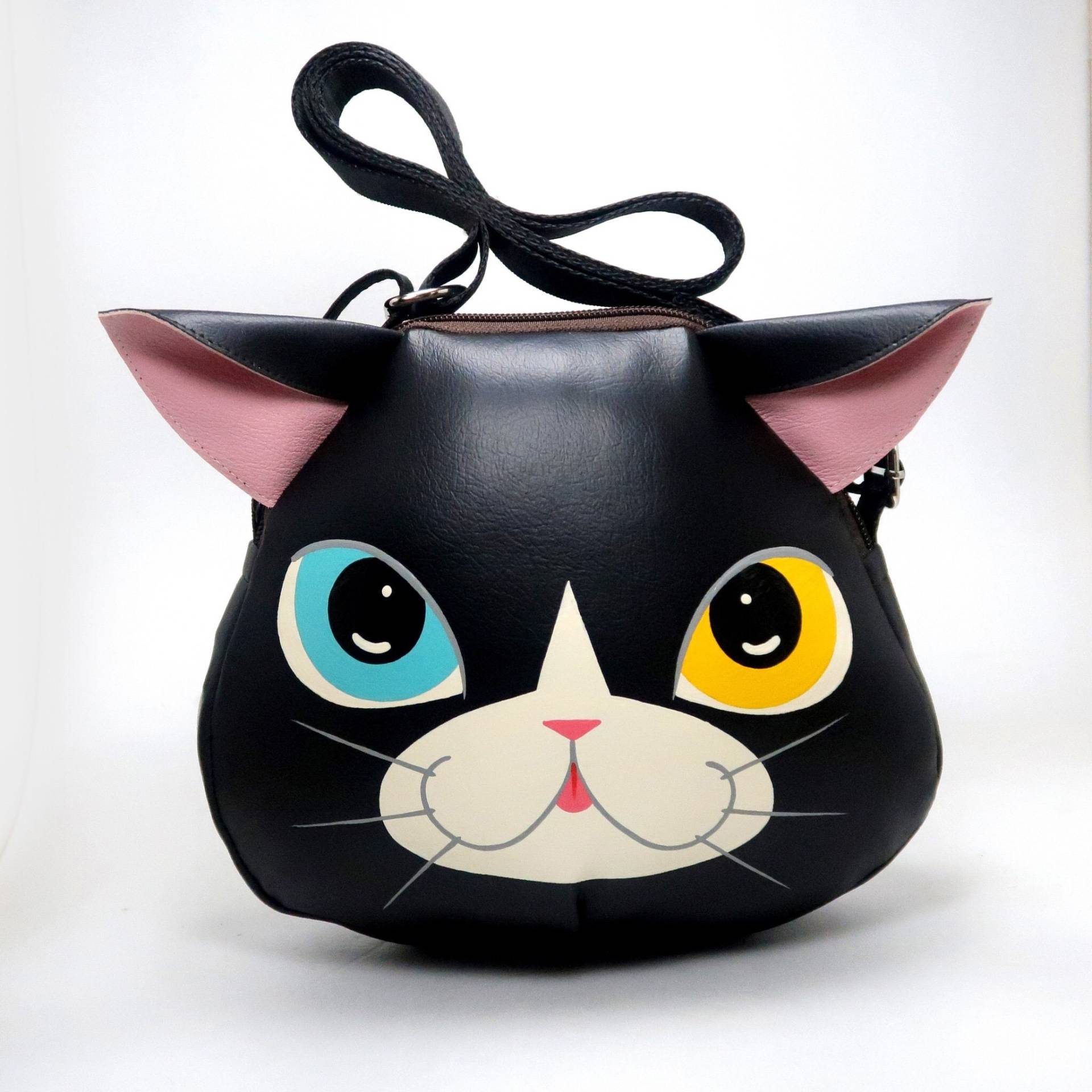 Umhängetasche Mit Schwarzer Katze, Handbemalte Tasche, Diese Kompakte Schultertasche Aus Kunstleder Zum Tragen Von Mobiltelefonen Und Anderen von Pipobypimprapa