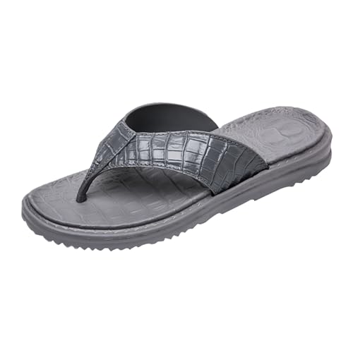 QUINTRA Herren Strand Tanga Sandalen Bequeme Anti-Rutsch-PU Flip-Flop Slides Duschschuhe Sommer Indoor Outdoor Hausschuhe (Silver, 39) von QUINTRA