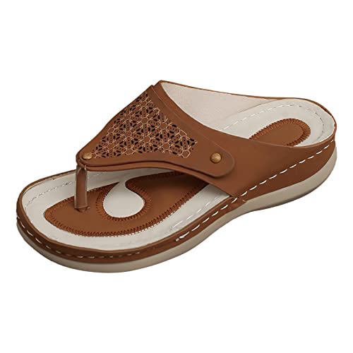 QWUVEDS Sommer Solide Keile Atmungsaktiver Slip On Offene Zehensandalen Bequeme Strandschuhe Hausschuhe Damen Hohe Schuhe Geschlossen Damen Hausschuhe Sommer Freizeitschuhe Damen (Brown, 37) von QWUVEDS