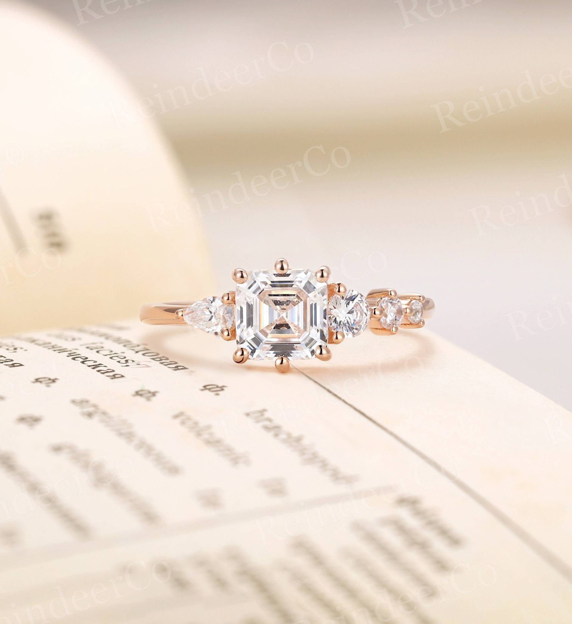 Asscher Schliff Moissanite Verlobungsring Vintage Diamant/Moissanite Ring Art Deco Roségold Pear&rundschliff Krappen Set Jubiläumsring von ReindeerHub