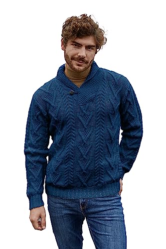 SAOL 100% Merinowolle Aran Herren Schalkragen Pullover mit eine Taste, in Natur/Holzkohle/Armeegrün/Marine/Meerblau(Meerblau, Large) von SAOL