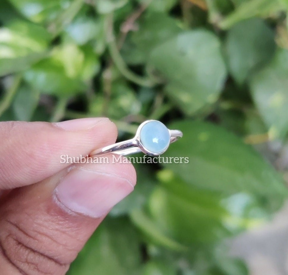 Echter Aqua Chalcedon Ring, Blauer Edelstein Silber Minimalist Cabochon Stein Zierlicher Schmuck Für Frauen von SHUBHAMMANUFACTURERS