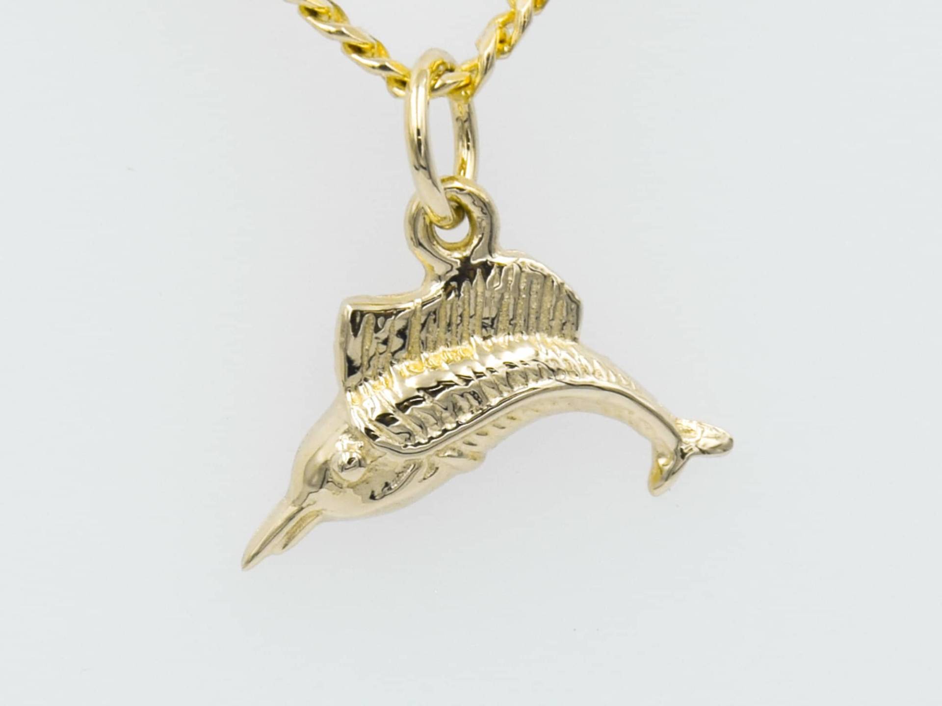 Marlin Charm Anhänger Aus 9 Karat Gold von SJCoJewellers