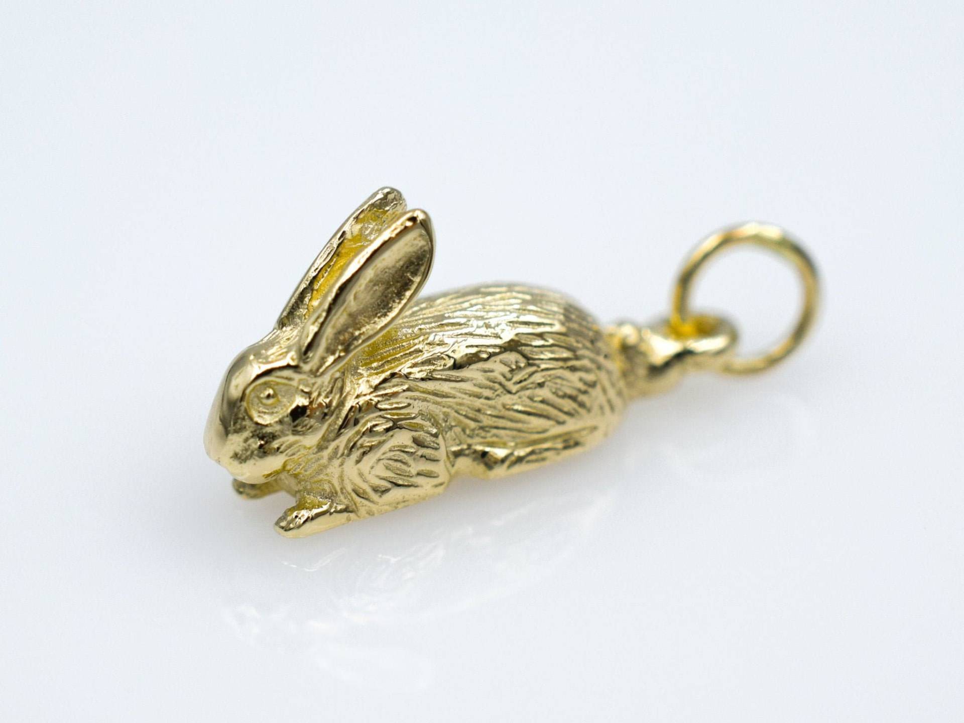 Massiver 9 Karat Gold Hase Charm Anhänger von SJCoJewellers