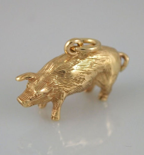 Massiver 9 Karat Gold Schweinchen Charm Anhänger von SJCoJewellers