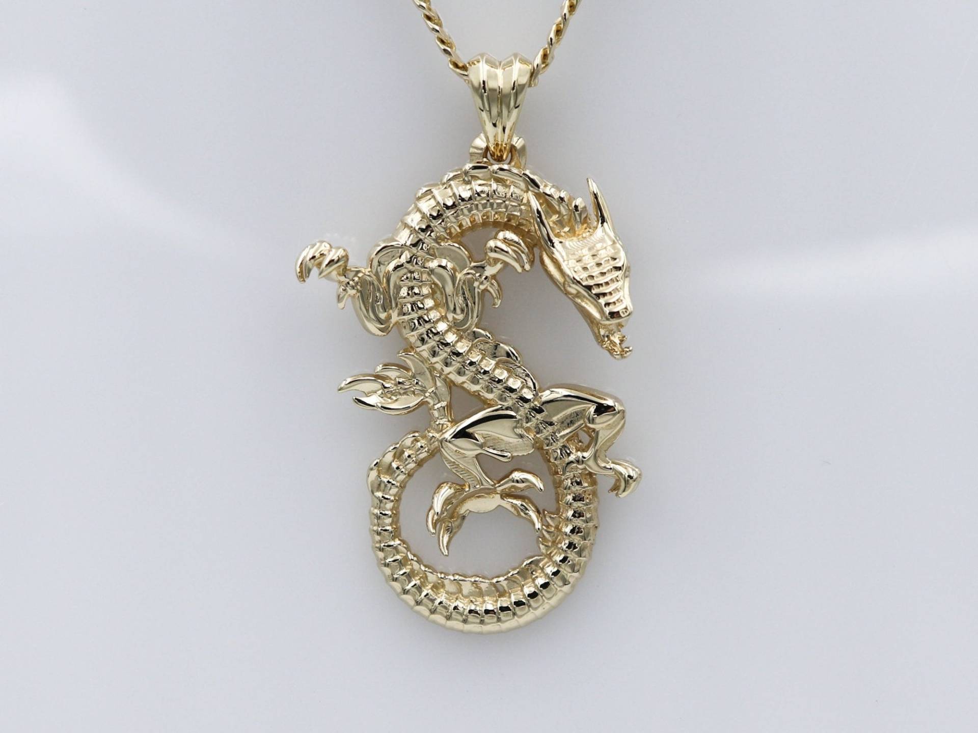 Massiver 9Ct Gold Großer Drache Anhänger von SJCoJewellers