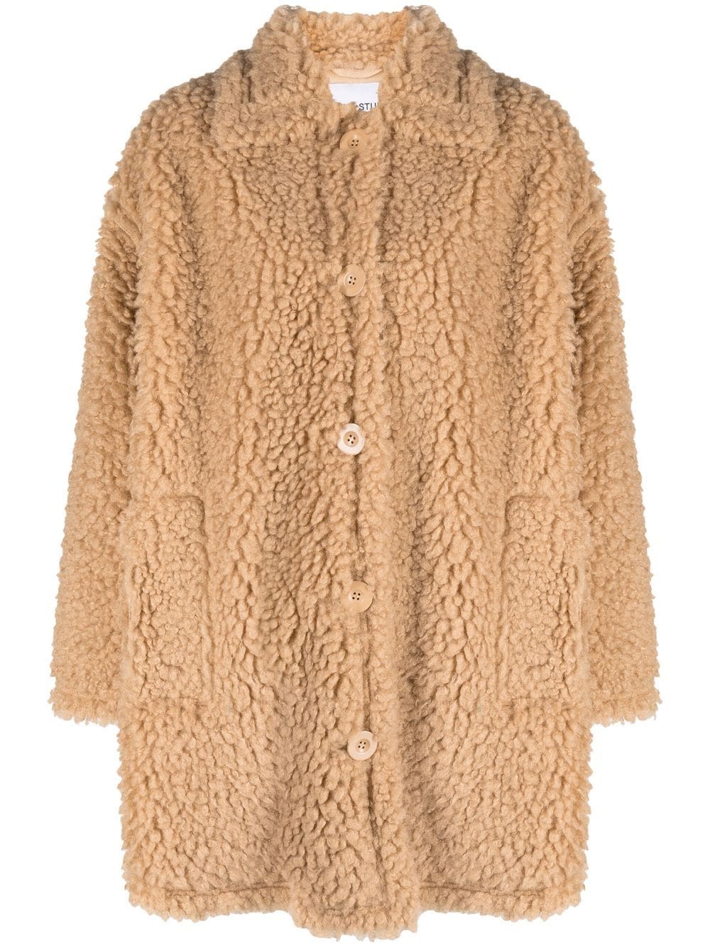 STAND STUDIO Gwen Hemdjacke aus Faux Shearling - Nude von STAND STUDIO