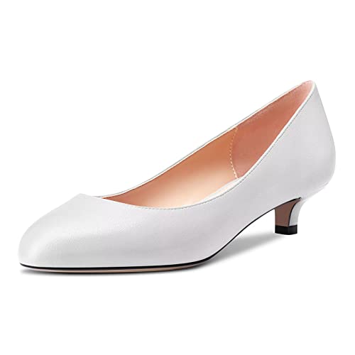 Saekcted Damen Niedrige Kitten Absatz Heel Runde Zehenkappe Slip-on Pumps Hochzeit Cute 3.5 cm Heels Weiß 39 EU von Saekcted