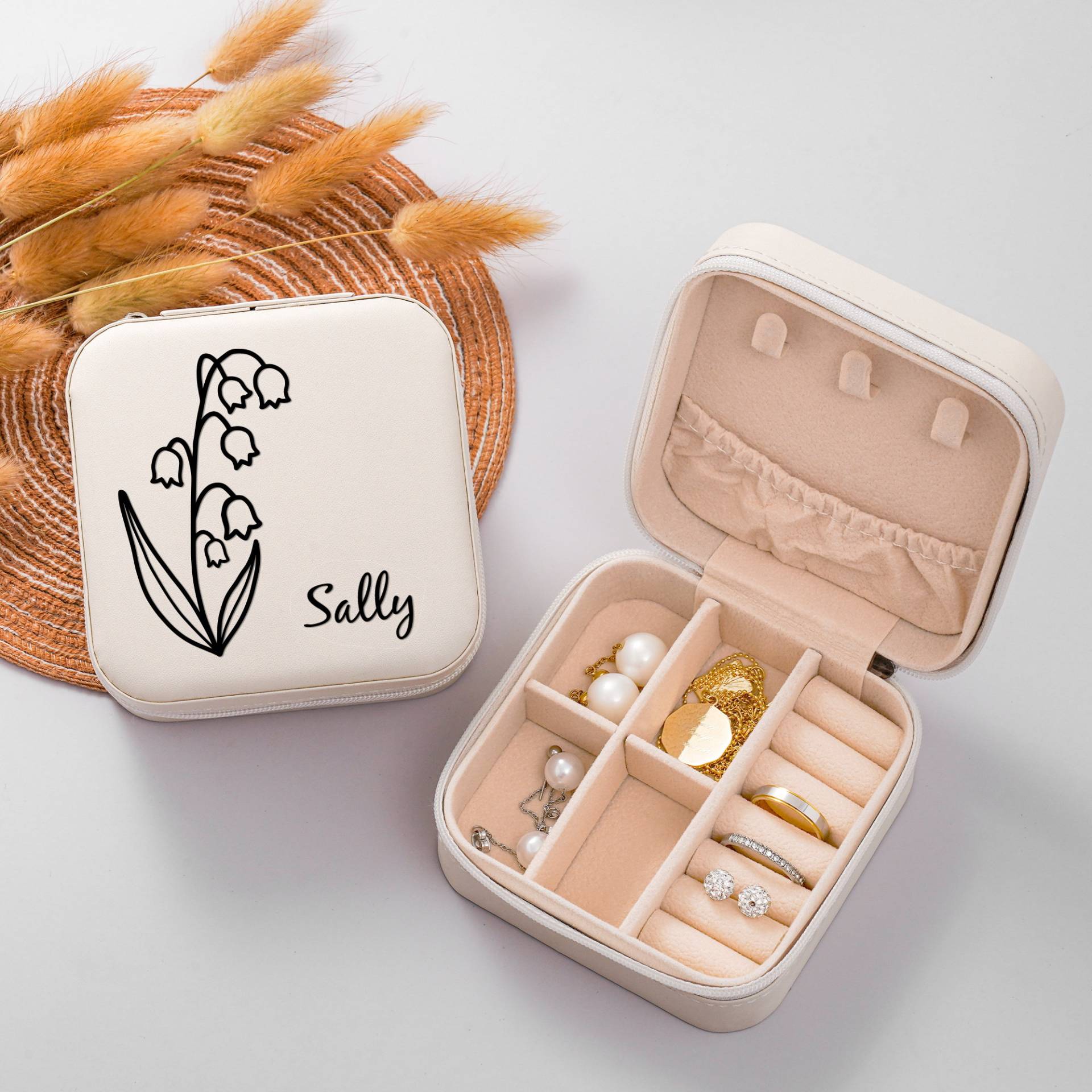 Personalized Birth Flower Jewelry Box, Custom Month Case, Bridal Party Gifts, Girls Box, Birthday Gift, Christmas Gifts Personalized Birth Flower Jewelry Box, Custom Month Case, Bridal Party Gifts, Girls Box, Birthday Gift, Christmas Gifts von Sebastianlamp
