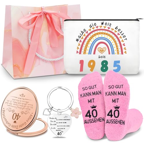 Shining She Geschenk 40 Geburtstag Frauen, Geburtstagsgeschenk für Frauen mit 1985 Kosmetiktasche, 40. Schlüsselanhänger, 40. Rosa Socken und Kosmetikspiegel Lustige Geschenke Mama Geburtstag Shining She Geschenk 40 Geburtstag Frauen, Geburtstagsgeschenk für Frauen mit 1985 Kosmetiktasche, 40. Schlüsselanhänger, 40. Rosa Socken und Kosmetikspiegel Lustige Geschenke Mama Geburtstag von Shining She