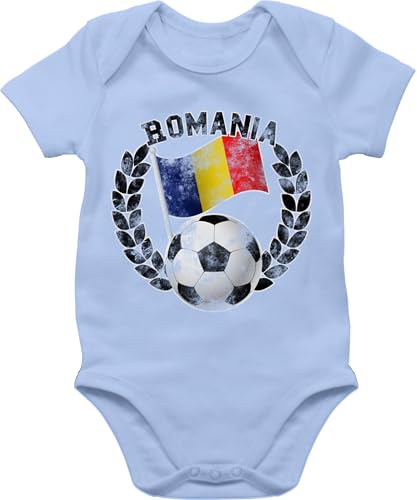 Baby Body Junge Mädchen - Sport Bewegung - Romania Flagge & Fußball Vintage - 3/6 Monate - Babyblau - football basketball outfit 25. geburtstag românia babysachen boy mit strampler jungs babybody Baby Body Junge Mädchen - Sport Bewegung - Romania Flagge & Fußball Vintage - 3/6 Monate - Babyblau - football basketball outfit 25. geburtstag românia babysachen boy mit strampler jungs babybody von Shirtracer