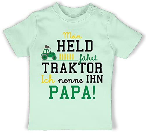 Baby T-Shirt Mädchen Jungen - Traktoren - Mein Held fährt Traktor - 1/3 Monate - Mintgrün - trecker Papa t- Shirt Fan Vatertagsgeschenk Babykleidung sprüche Fahren Babybekleidung mit ist von Shirtracer