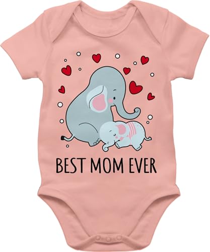 Shirtracer Baby Body Junge Mädchen - Mama - Best Mom ever - Elefanten - 6/12 Monate - Babyrosa - muttertag elefant babykleidung jungen mama's muddi mutter strampler muttertagsgeschenk mamas babybody Shirtracer Baby Body Junge Mädchen - Mama - Best Mom ever - Elefanten - 6/12 Monate - Babyrosa - muttertag elefant babykleidung jungen mama's muddi mutter strampler muttertagsgeschenk mamas babybody von Shirtracer