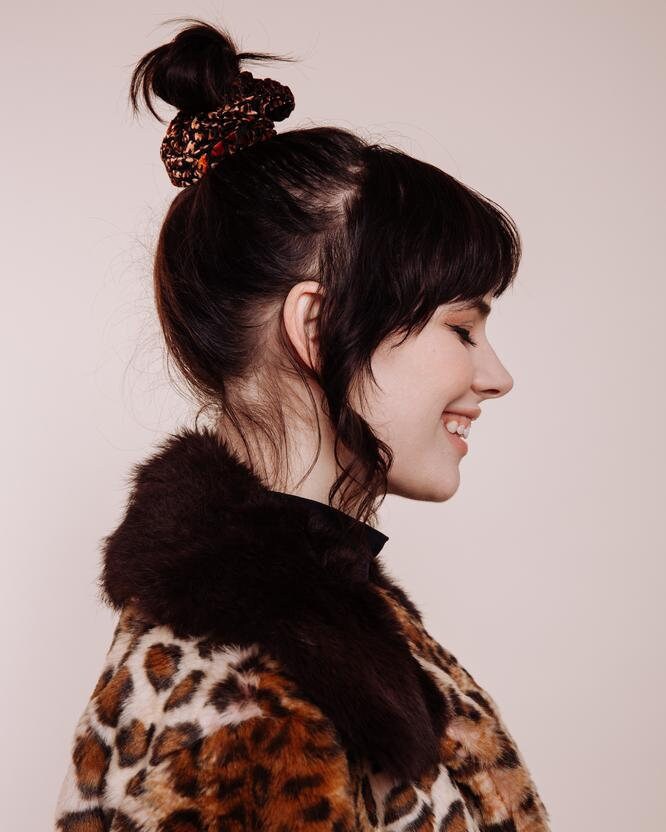 Samt Scrunchie - Wild Thing von ShopImWithTheBand