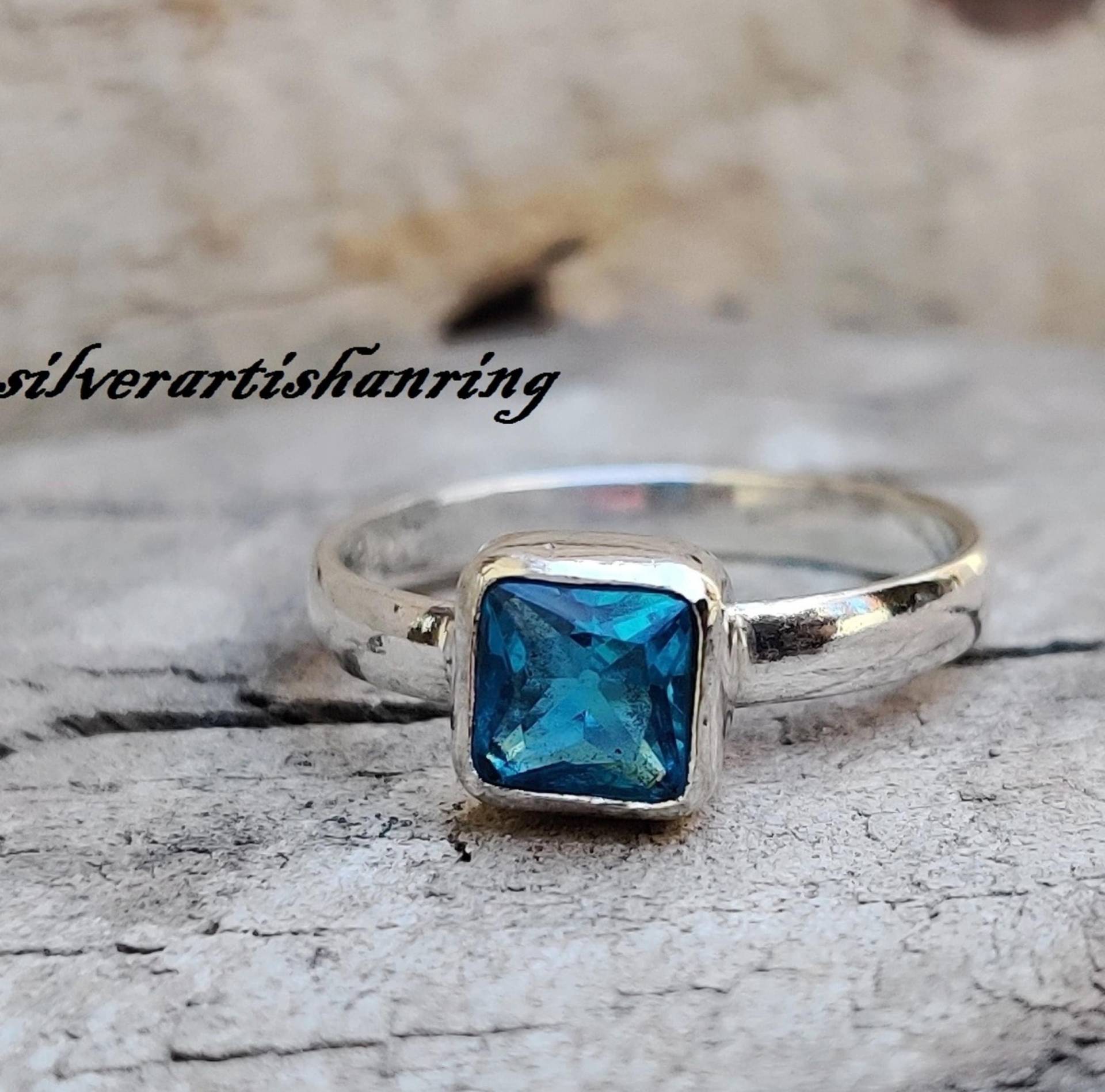 Blue Topaz Ring/925 Sterling Silver Ring/ Handmade Boho Women Beautiful Amezing Christmas Gift Blue Topaz Ring/925 Sterling Silver Ring/ Handmade Boho Women Beautiful Amezing Christmas Gift von SilverArtisanRing
