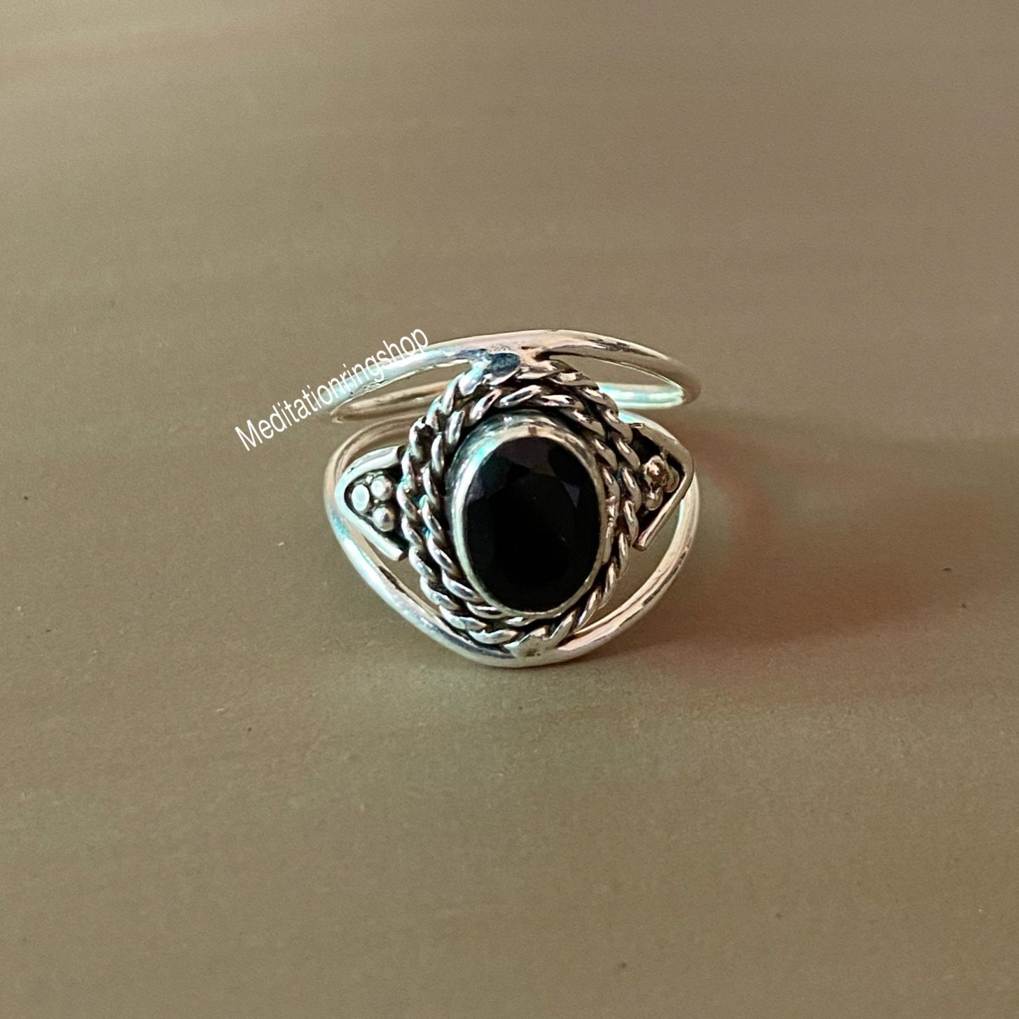Black Onyx Stone Band Ring, 925 Sterling Silver Handmade Statement Women Man Gift Her, Christmas Ring Black Onyx Stone Band Ring, 925 Sterling Silver Handmade Statement Women Man Gift Her, Christmas Ring von Silverjewellery30