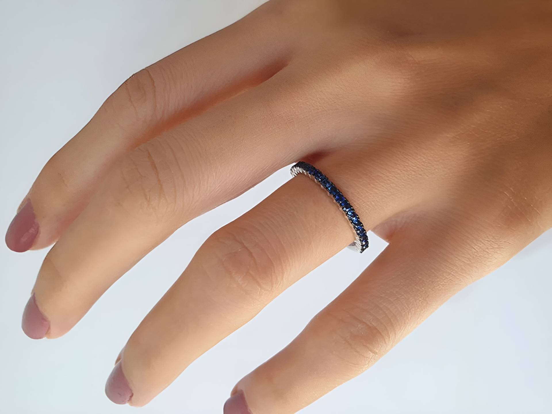 Echter Blauer Saphir-Eternity-Ring, Edelstein-Halbe-Eternity-Ring, Damen-Ehering, Handgefertigter Schmuck, Statement-Ehering, Geschenk Für Sie von SiriusDiamond