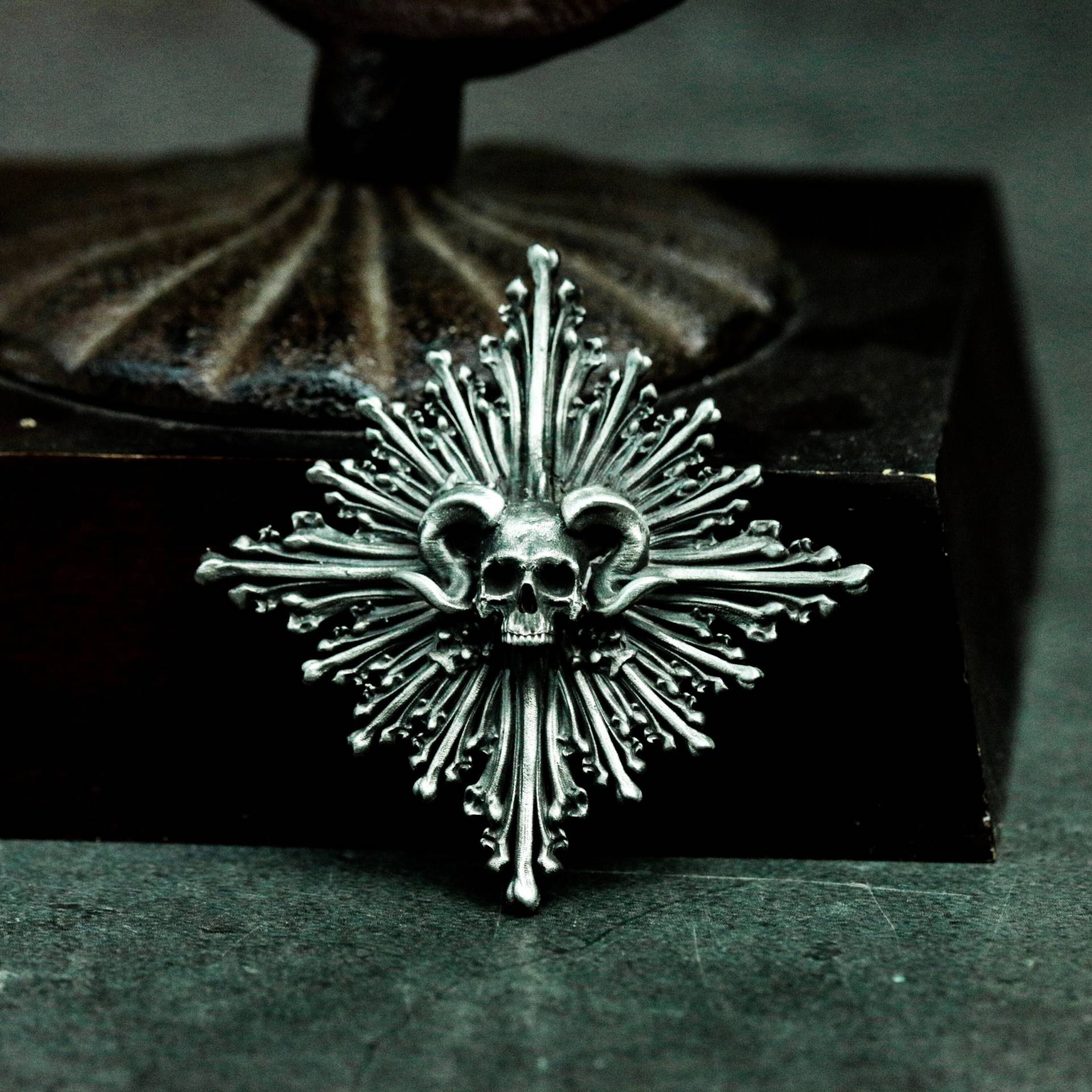 Teufel Schädel 925 Silber Anhänger Halskette - Außergewöhnliches Kreatives Gothic Herren Geschenk von SoulsLament