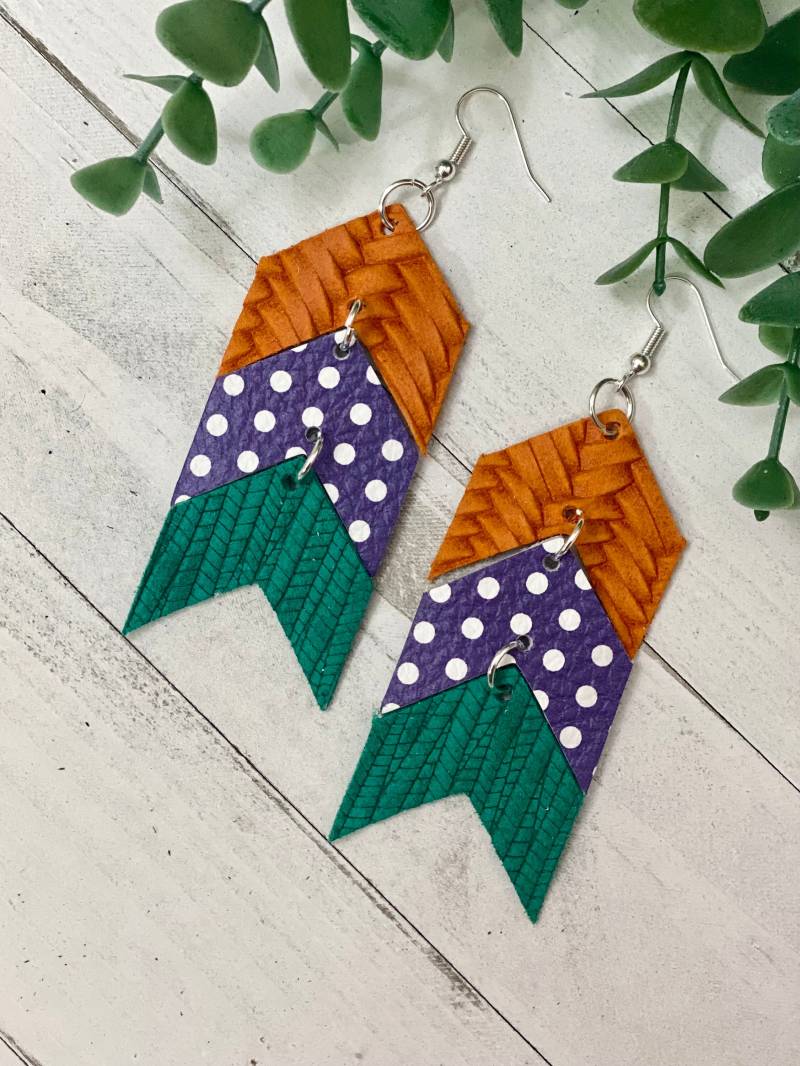 Lila Orange Und Grüne Chevron Ohrringe, Lila Polka Dot Geschenk Für Mama, Handgemachter Schmuck, Halloween Geschenk von SpeckledSparrowTX