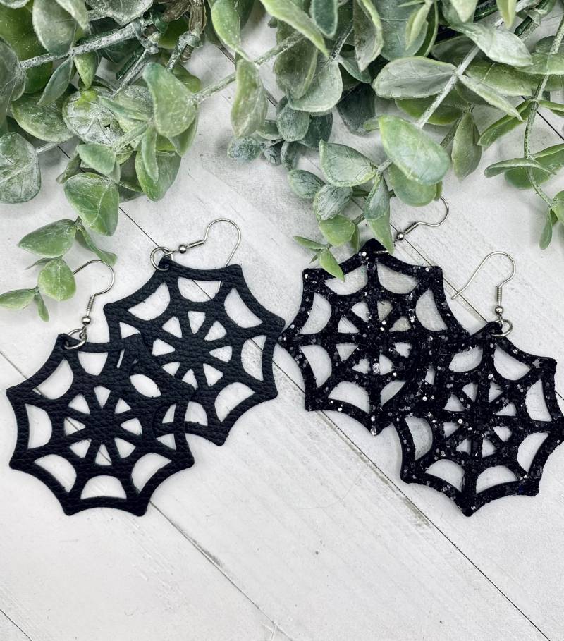 Spinnennetz Leder Ohrringe, Gruselige Halloween Schmuck, Geschenk von SpeckledSparrowTX