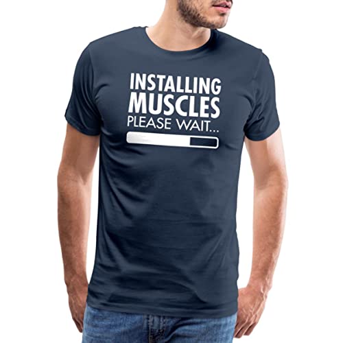 Spreadshirt Installing Muscles Loading Please Wait Männer Premium T-Shirt, XL, Navy von Spreadshirt