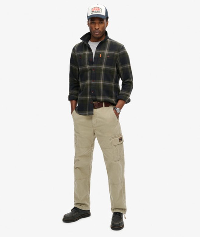 Superdry Herren Weit Geschnittene Cargohose aus Bio-baumwolle Beige - Größe: 30/30 Superdry Herren Weit Geschnittene Cargohose aus Bio-baumwolle Beige - Größe: 30/30 von Superdry