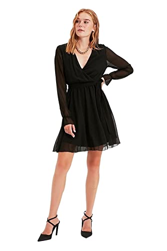 TRENDYOL Damen Midi Ruffle Hem Fitted Dress, Schwarz, 34 EU von TRENDYOL