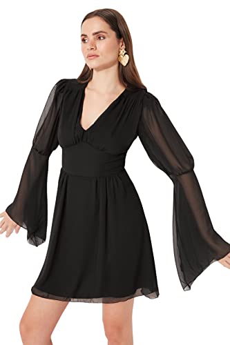 TRENDYOL Damen Corsage Detailliertes Kleid Dress Skater, Schwarz, 38 von TRENDYOL