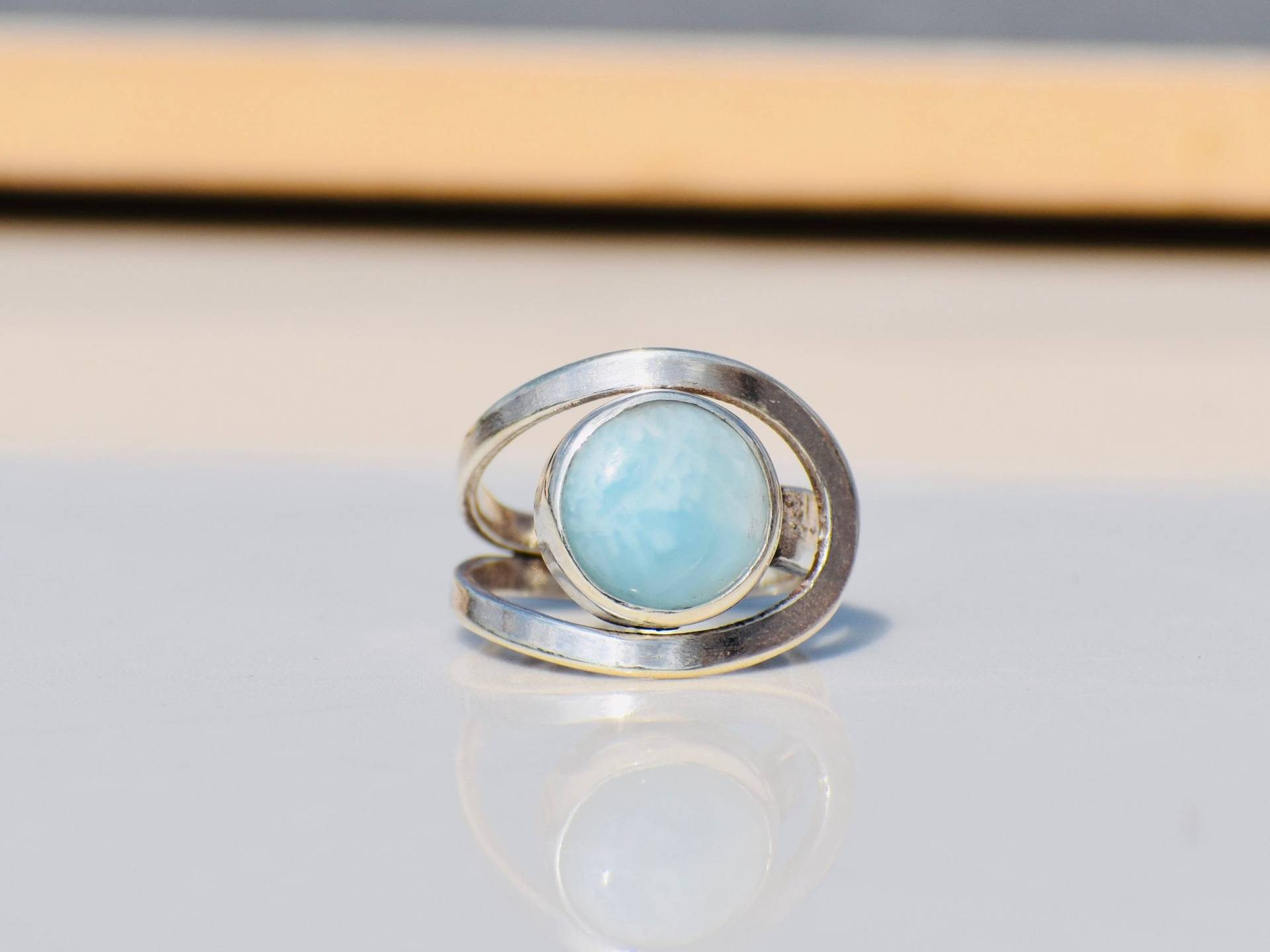 Larimar Ring, Sterling Silber Ring, Statement Edelstein Natürliche Larimar, Frauen Runder Cabochon Schmuck von TanaBanaJewelry