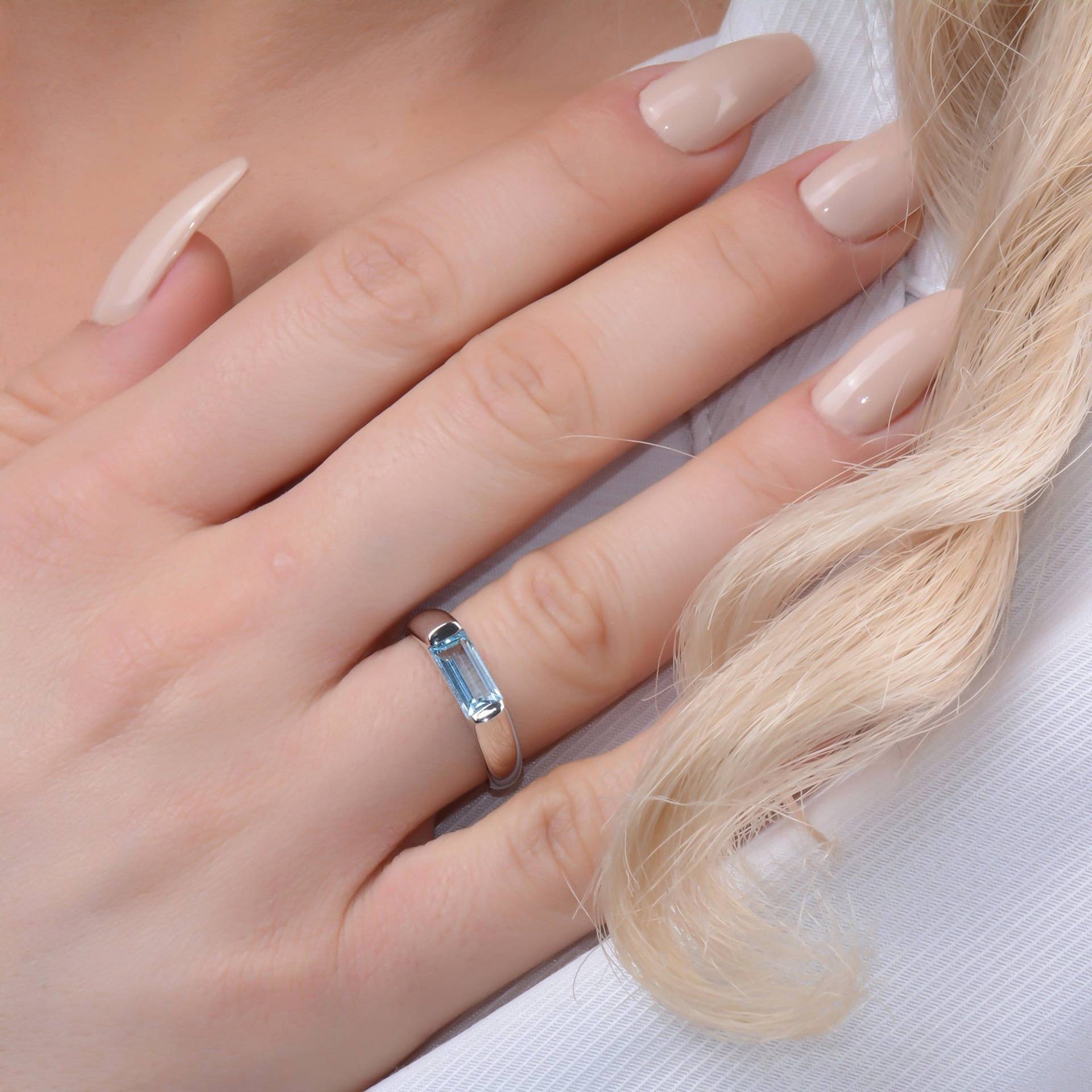 Blautopas Ring, Baguette Form Versprechen Ring Für Frauen, Valentinstag Gits von TilyaJewelry